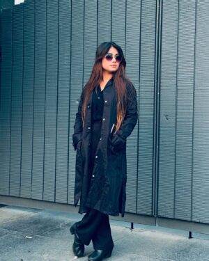 Miss Falak Instagram - He taught me how to love, but not how to stop ❤️🩹
..
..
..
#missfalak #post