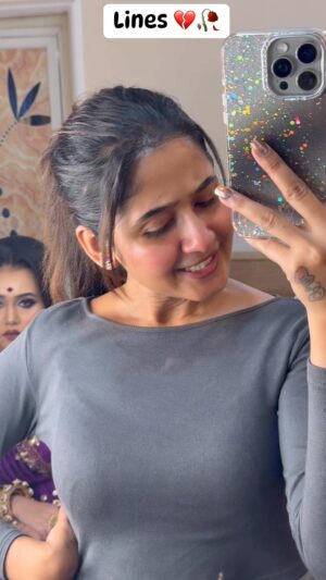 Misti Singharoy Instagram - Lyrics 🥀🥀🥀