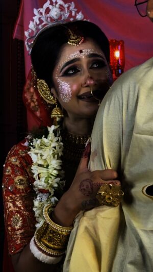 Misti Singharoy Instagram - এতো বাবা নয় যেনো শ*ত্রু