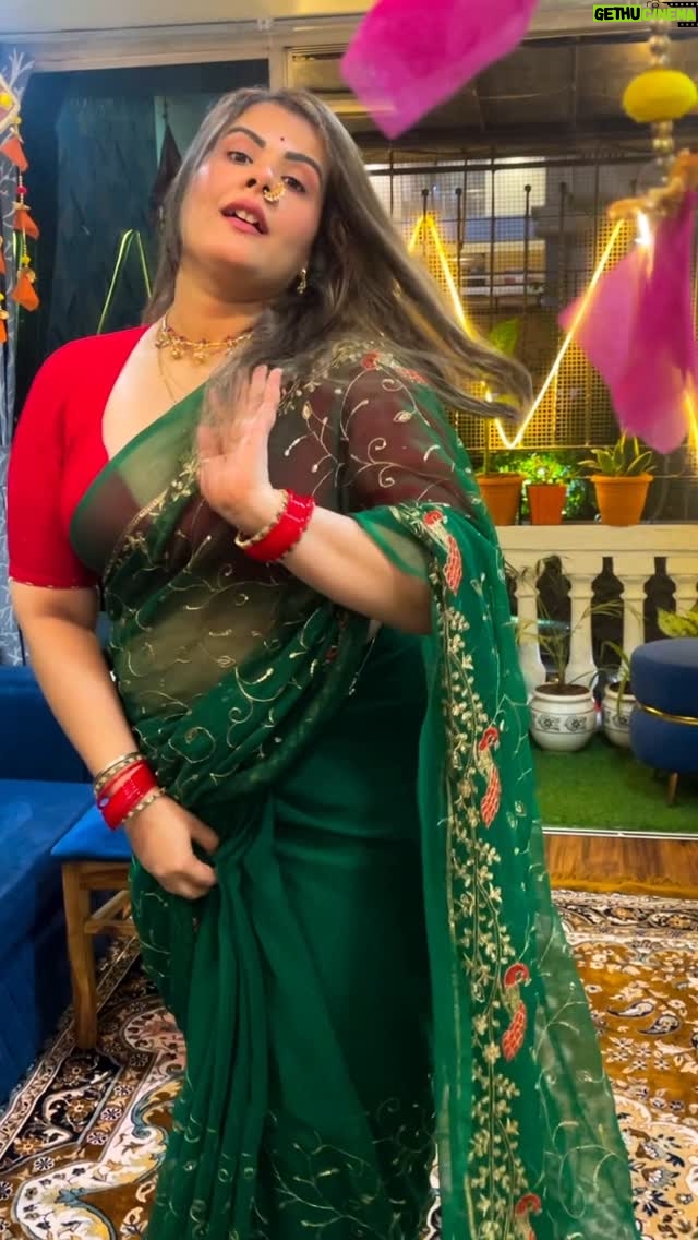 Mithila Purohit - 7.1K Likes - Not waiting another second… this look deserves its moment 💕…🧿🫶🏻
.
#lovewearingsaree #thebandragirl #mithilapurohit