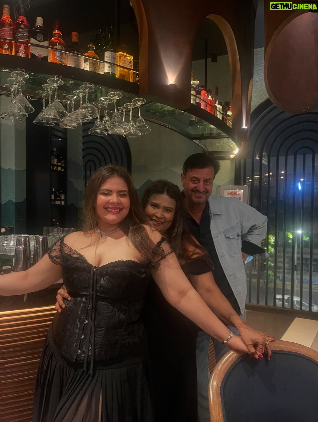 Mithila Purohit - 6K Likes - Surrounded by love, laughter & the best people 💖✨ Grateful for everything ! Blessed beyond words, loved beyond measure ✨ Thank you for filling my birthday with joy 🫶” Every smile in these pictures = a reason I feel grateful 🌸 together forever ♾️🧿♥️ and yessss I missed you @agoodwitch03 @panshuldhote @agastya_dhote @0.falakk 
Love you all from the bottom of my heart 🫶🏻🧿💖
.
@bindu.purohit.94 @74ahujasp 
.
#maa #papa #baby #love #family #friends #blessed #thebandragirl #mithilapurohit