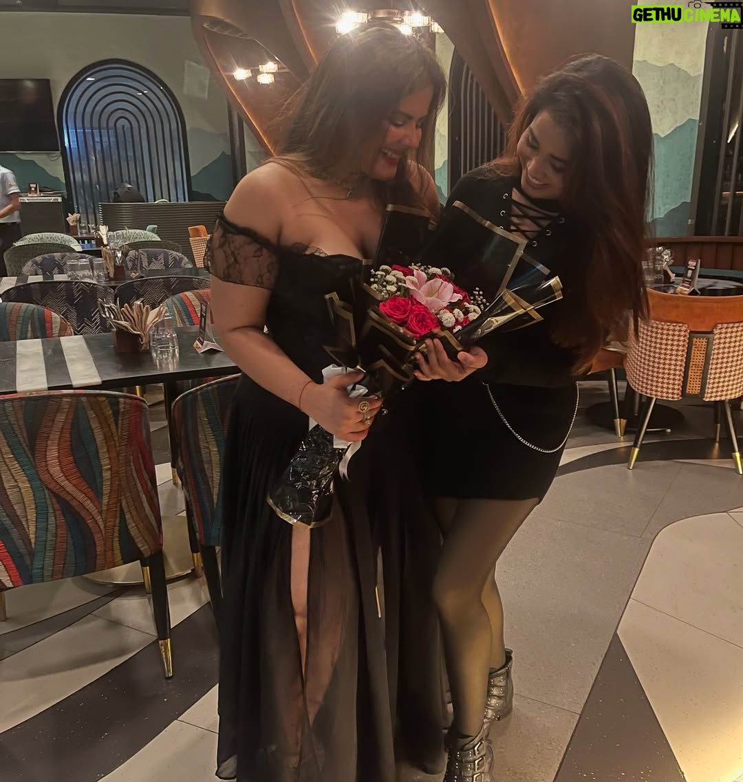 Mithila Purohit - 6K Likes - Surrounded by love, laughter & the best people 💖✨ Grateful for everything ! Blessed beyond words, loved beyond measure ✨ Thank you for filling my birthday with joy 🫶” Every smile in these pictures = a reason I feel grateful 🌸 together forever ♾️🧿♥️ and yessss I missed you @agoodwitch03 @panshuldhote @agastya_dhote @0.falakk 
Love you all from the bottom of my heart 🫶🏻🧿💖
.
@bindu.purohit.94 @74ahujasp 
.
#maa #papa #baby #love #family #friends #blessed #thebandragirl #mithilapurohit
