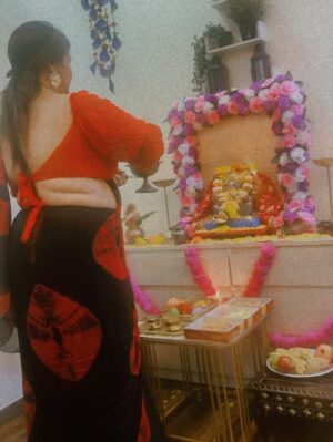 Mithila Purohit Instagram - हर तह में छुपी है एक कहानी…🦋💖🙏🏻
.
#thebandragirl #mithilapurohit