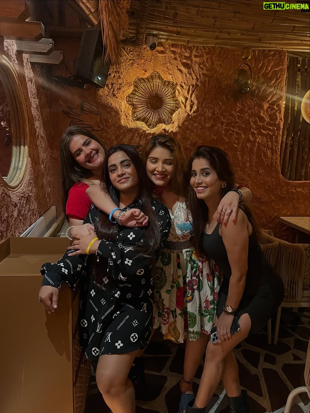 Mithila Purohit - 2.5K Likes - Soul sisters, laughter blisters & memories that last forever. Happy Friendship Day !
@shehzadisammy @aasmali1 @zoyakhan_official588 
.
#friendshipday2025 #bff #staytogether #crazygirls