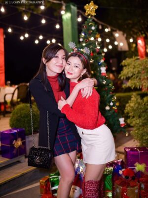 Moe Set Wine Instagram - Happy birthday yaung yaung ! @wutthmoneshweyi do you remember this pic was taken I think in 2019 ?
