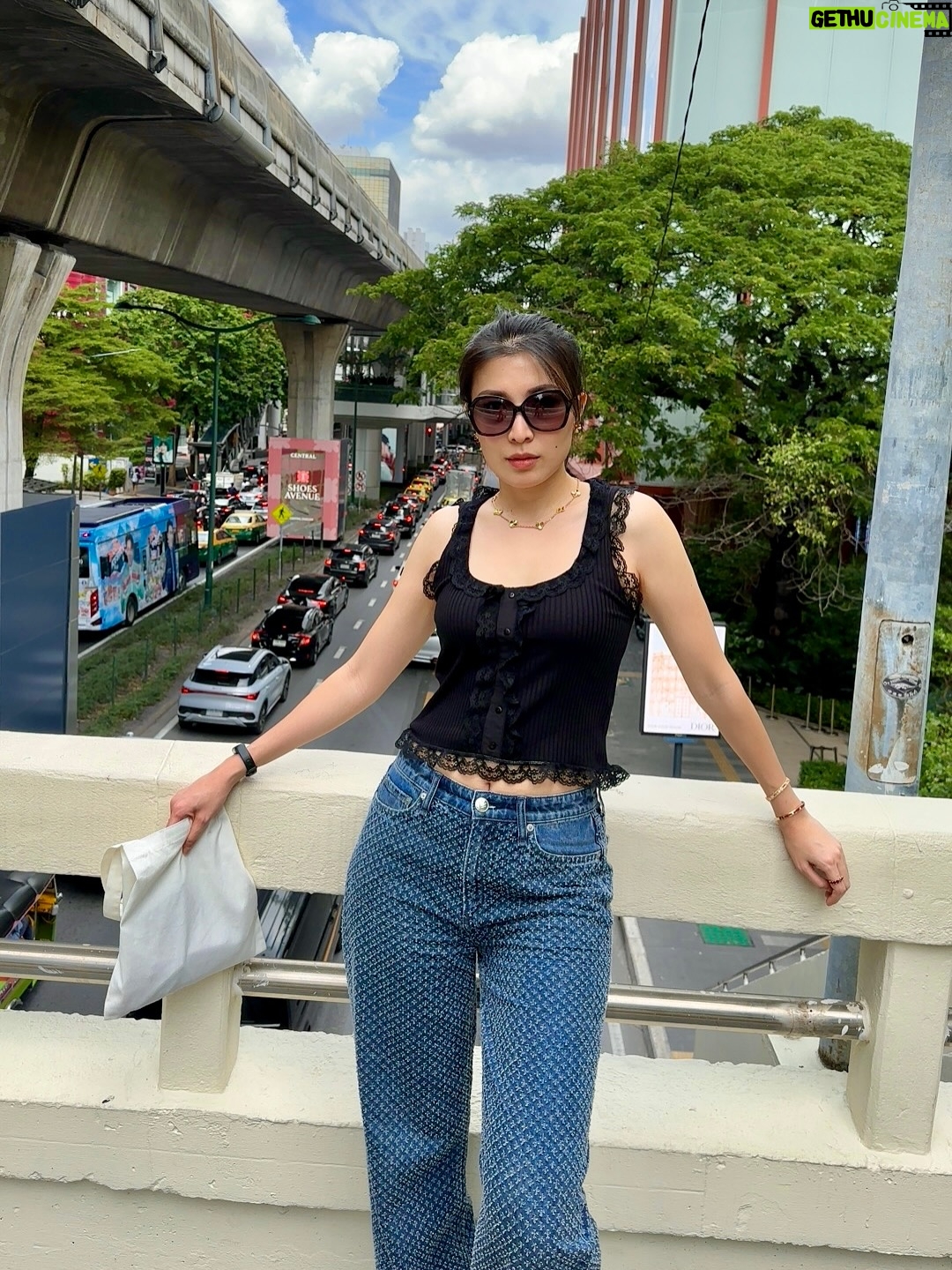 Moe Set Wine - 1.3K Likes - Storms don’t come to break you — they come to build the warrior in you. I am wearing : Top -Zara , Jean - rag and bone #riseandshine #hope #life #bangkok #citystyle