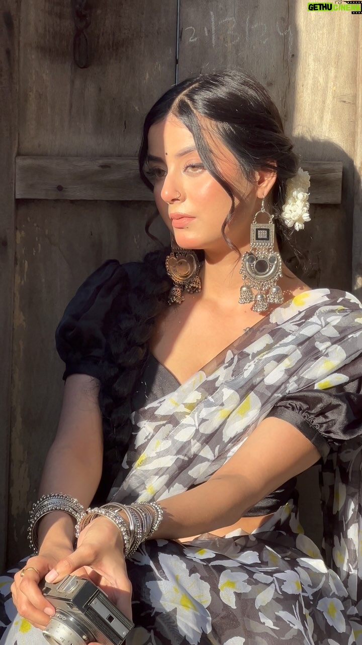 Molina Sodhi - 1.5K Likes - तूने छुआ ज़ख़्मों को मेरे 🌹 

Mua & Hair: @mandymakeovers
