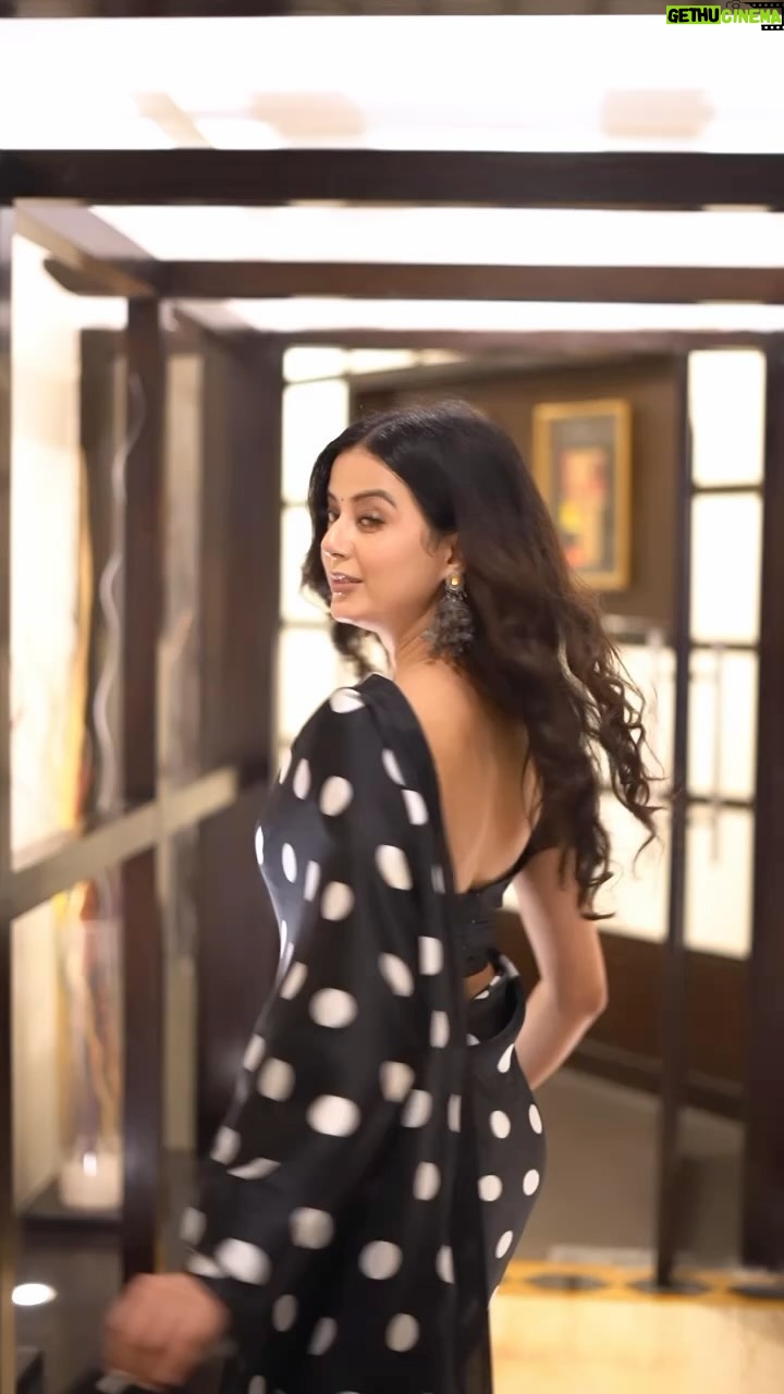 Molina Sodhi - 717 Likes - Rooh 🖤