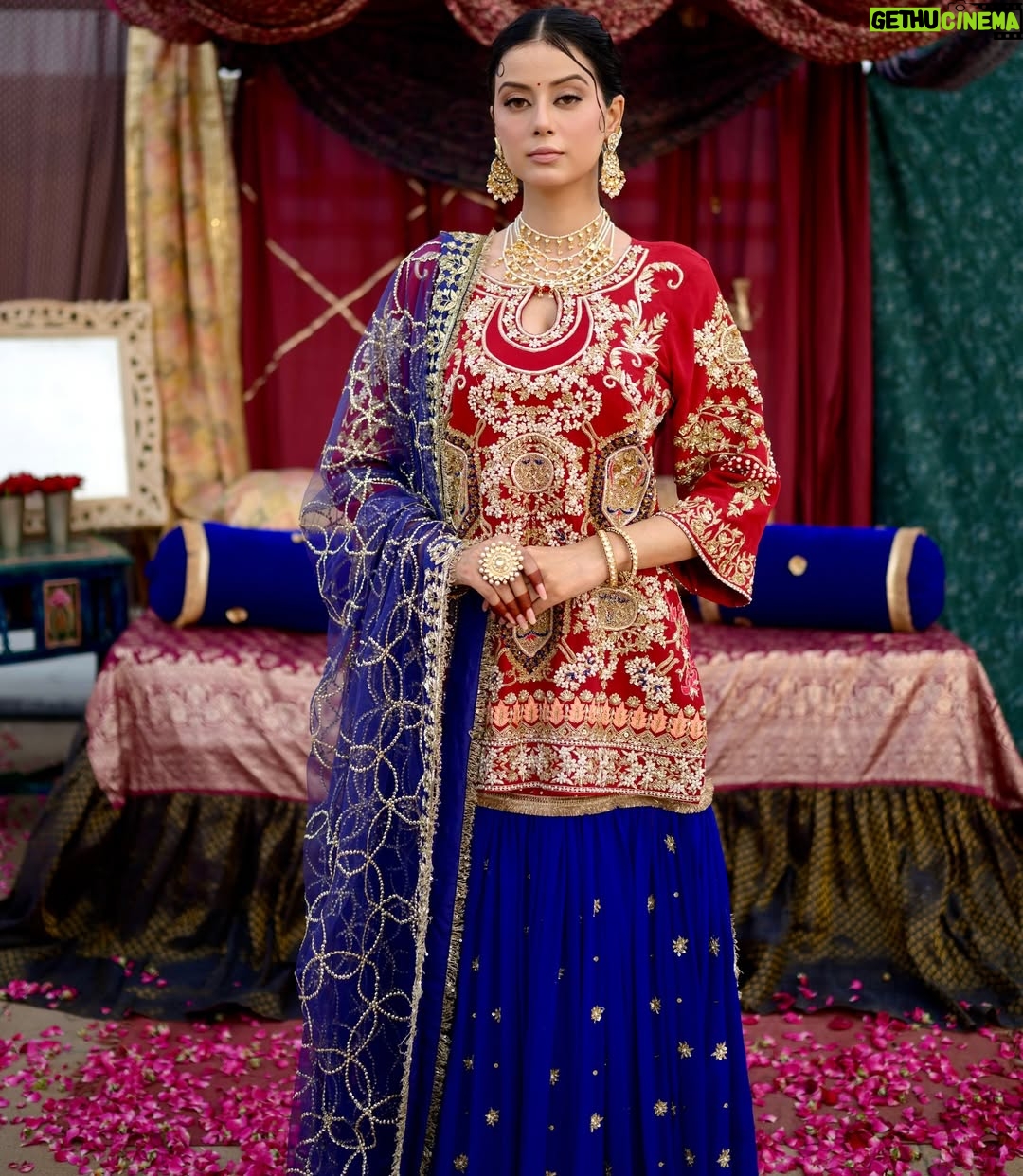 Molina Sodhi - 640 Likes - ਮੋਹ ਏ ਪੁਰਾਣਾ ❤️ 

Wearing: @kulwinder_nagra 
Mua & Hair: @beauty_by_babbu 
.
.
.
.
.
.
.
.
.
.
#makeupartist #makeup #bride #wedding #weddingmakeup #bridal #mua #bridalmakeupartist #bridalhair #beauty #weddingphotography #indianbride #indianwedding #bridetobe #makeuptutorial #weddingdress