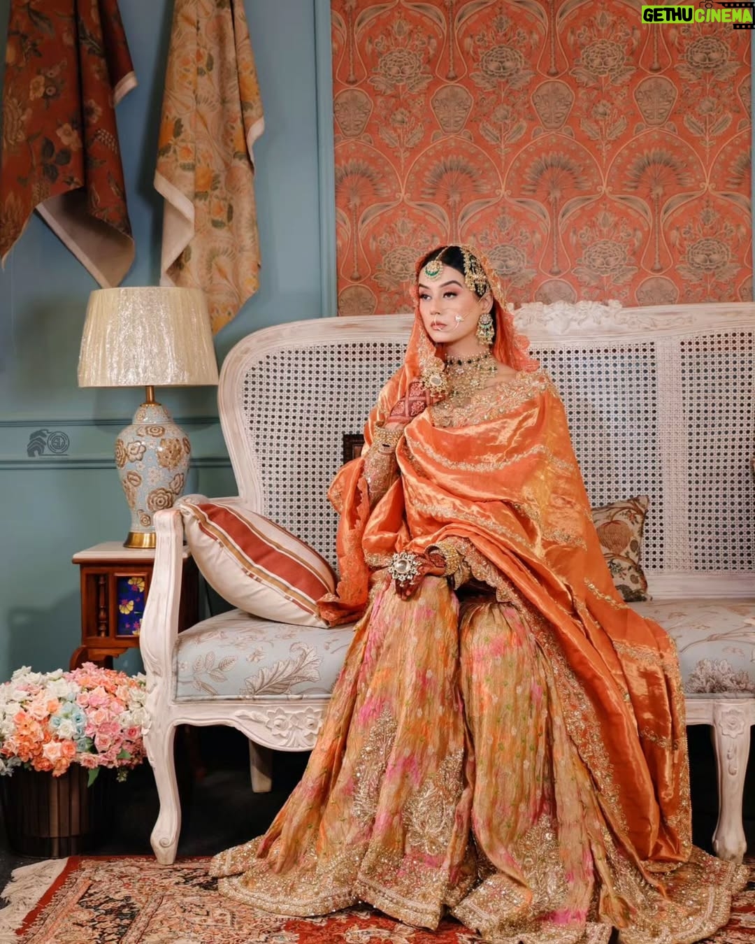 Molina Sodhi - 1K Likes - @molinasodhiofficial looking damm gorgeous in her latest photohoot

#molinasodhi #ethnicwear #photoshoot #actress
#model

#punjabigrooves
