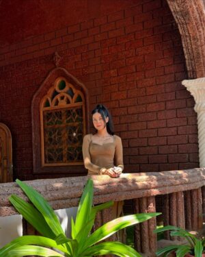 Molina Sodhi Instagram - The perfect place to relax and recharge @thebykehotels.india 🤎

#staycation #goa #northgoa #travel #goastays