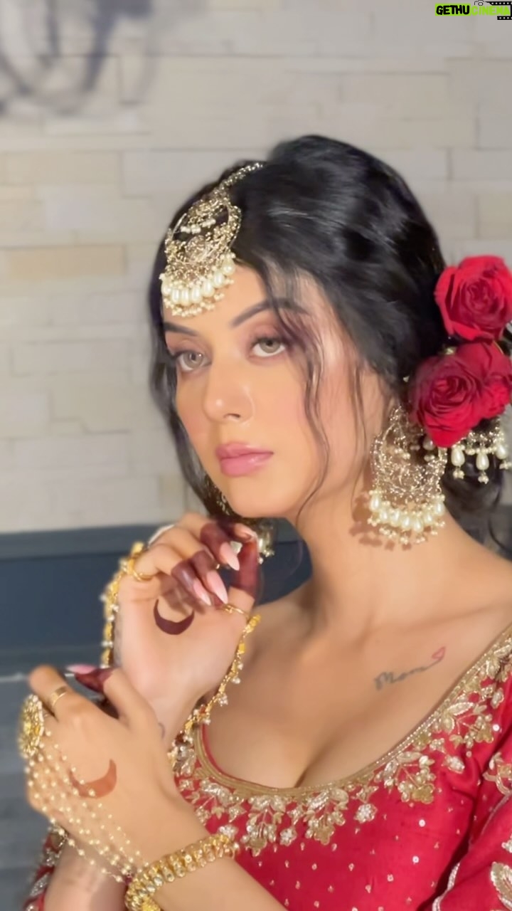 Molina Sodhi - 694 Likes - Tere bina na guzara ae 🌹

Mua & Hair : @harryrajput64