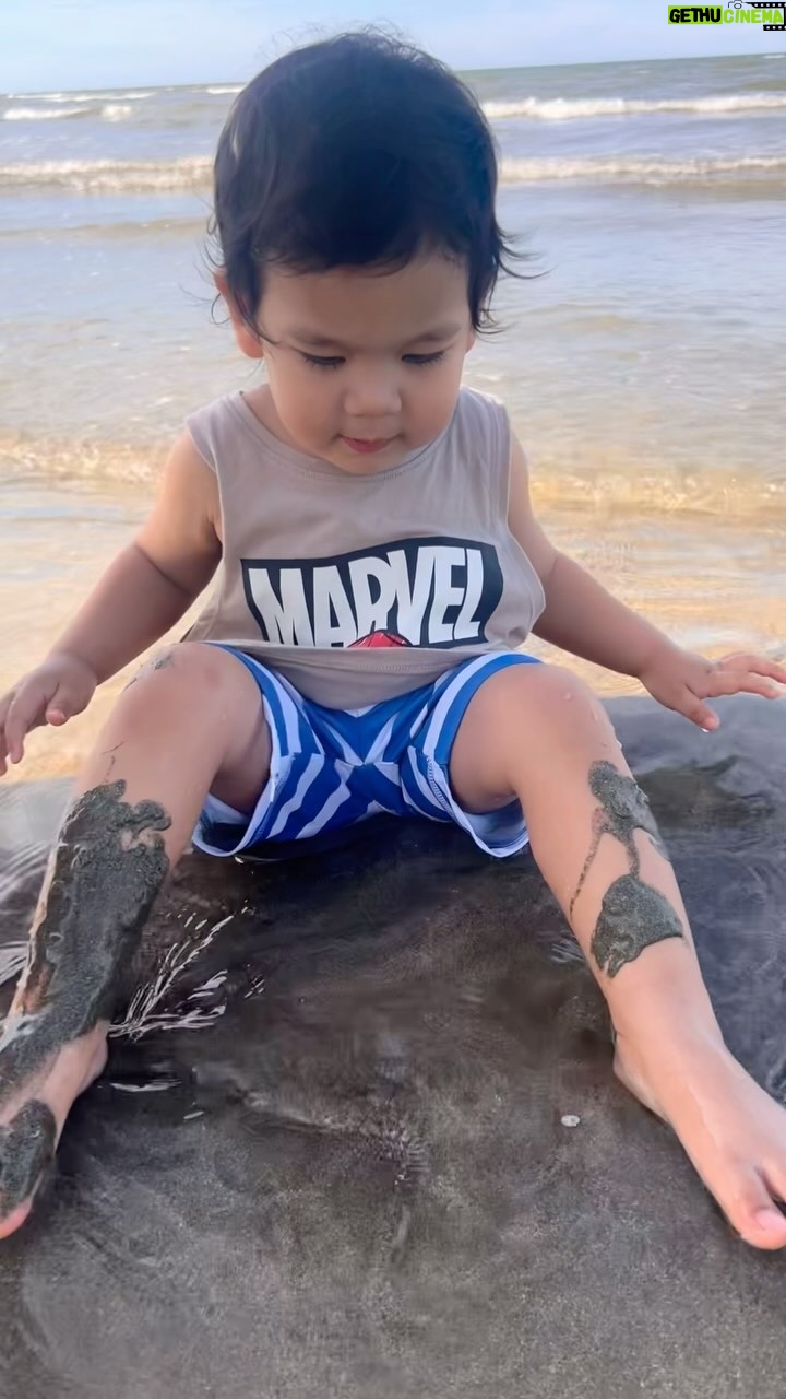 Mona Allen - 3 Likes - Almost 2!! Dont grow up too fast please😿🤒🥲
Love u Abang Petra🥰🥰