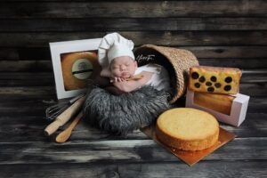 Mona Allen Instagram - Photoshoot Newborn Persia Pekin baby of @mona.allen & @pekin7words
.
Tema : Bakery (kek Omputeh)
.
#heartshotfocus #heartshotstudio #newbornphotography #gambarbaby #babyboy #babygirl #newbornphotographer #newbornbaby #newbornprops #cutebaby #newbornasia #newbornkualalumpur #newbornselangor #newbornshahalam #newbornbangi #newborndamansara #newbornklang #newborncheras