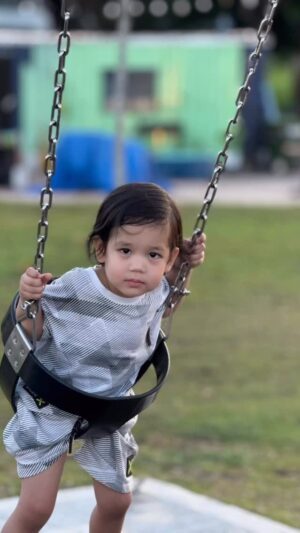 Mona Allen Instagram - Happy 3rd birthday 
my sweet merdeka boy! 
I love u so much u mean the world to me!! 
Semoga menjadi anak yg soleh sayangku! 
MasyaAllah Tabarakallah🥰
#merdekaboy