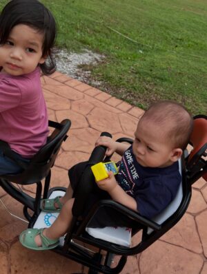 Mona Allen Instagram - Happy Birthday
adik sayang. !!
Mommy loveee YOU very much!!
Dah setahun today !
Masyaallah Tabarakallah!
Semoga menjadi anak soleh dunia akhirat. Ameen😍🤲🏻
#PersiaPekin