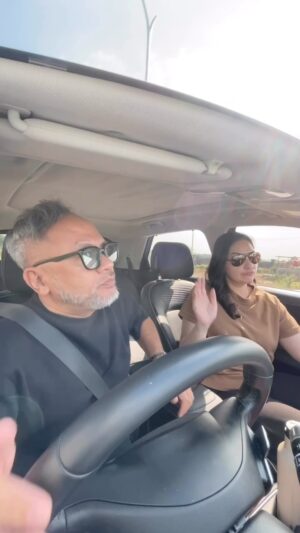 Mona Ratuliu Instagram - BAHAYA !! 
JANGAN PERNAH DITIRU YA GAESS….

*note: lokasi diseputaran studio ya gaes…

#pacujalur #banyolanyandabunda #yandabunda #brascosfamily #
