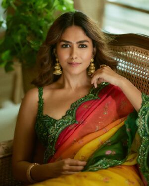 Mrunal Thakur Instagram - Ganesh Chaturthi has always been my festival. A time where home, devotion, and joy come alive.

This year, I wanted to celebrate it in a way that feels both deeply traditional and personal through an outfit that is an ode to Goddess Parvati, the divine feminine, the force of Shakti, and the grace behind Ganesha. 

Draped in lotus hues with hints of gold, it carries her blessing with me… a little piece of strength, a little piece of love, and a whole lot of faith. 💖