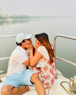 Mumtaheena Toya Instagram - Happy 5th Anniversary to the one who still loves me even after witnessing all my hangry moments😝.. thats real love!
I Love You More @sayed_zaman_shawon 🥰