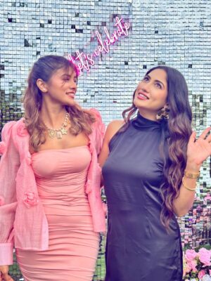 Mumtaheena Toya Instagram - When the sunset meets friendship, magic happens. 🌇💫 Happy birthday to our girl @imsafakabir 🪷