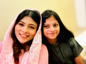 Mumtaheena Toya Instagram - True blessings are not just in the food we share, but in the love and laughter around the table. Grateful for this beautiful Iftar with my dear ones!
🌸🍽️✨