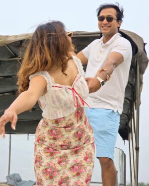 Mumtaheena Toya Instagram - Happy 5th Anniversary to the one who still loves me even after witnessing all my hangry moments😝.. thats real love!
I Love You More @sayed_zaman_shawon 🥰