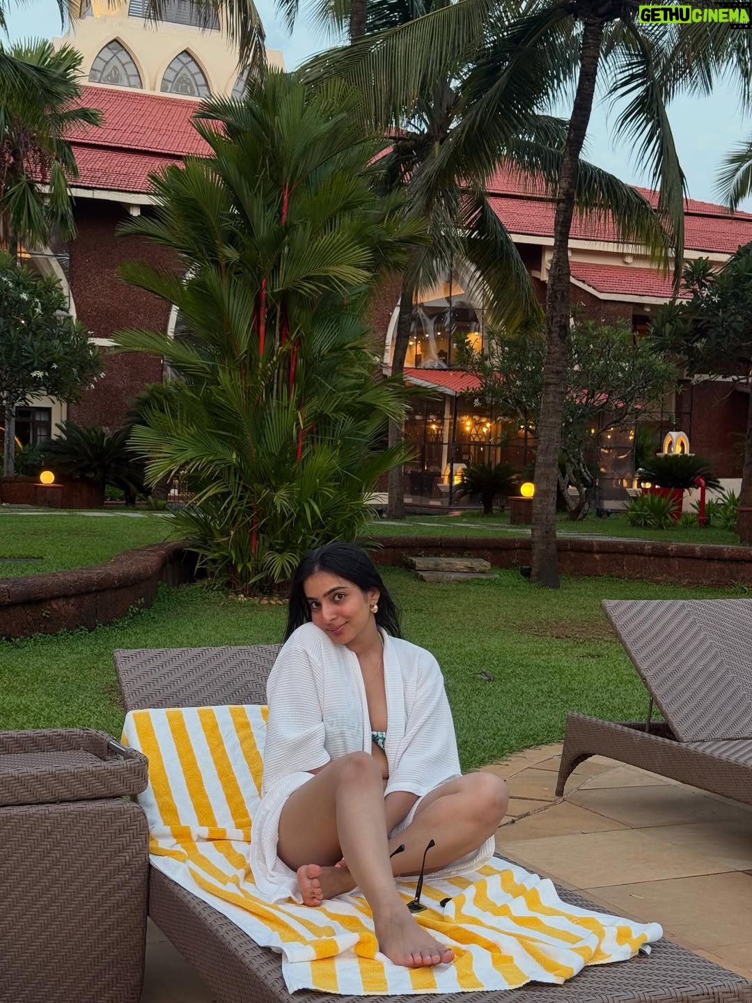 Muskaan Nayyar - 4.3K Likes - A big dump of sun, sea & so much love 💗