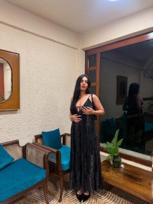Muskaan Nayyar Instagram - Showing up