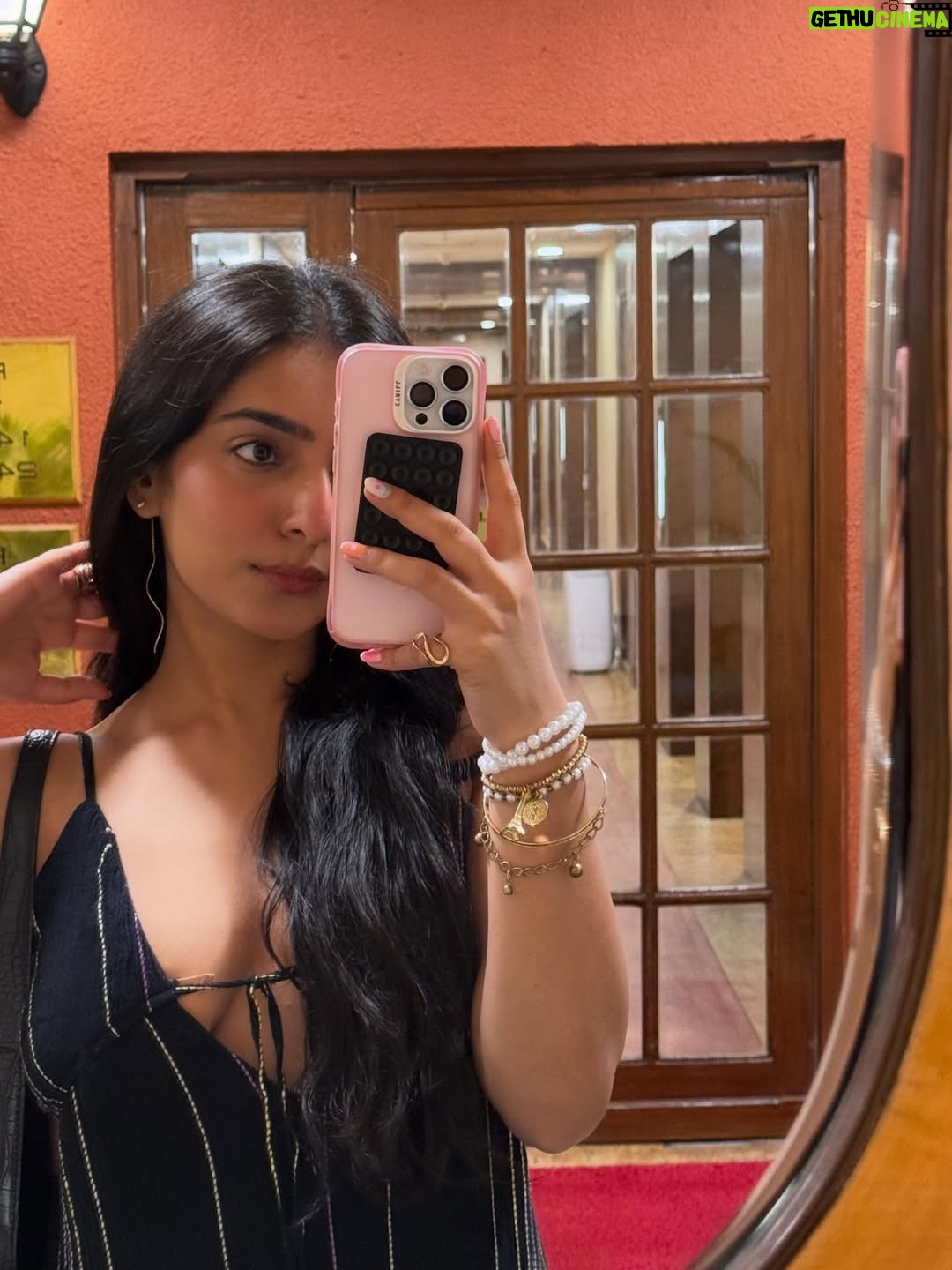 Muskaan Nayyar - 739 Likes - Showing up