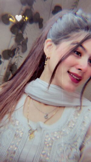 Muskan Saaphee Instagram - Tere dil mai!!!♥️🥀💫💞
.
.
.
.
.
.
#mussfam #reels #reelitfeelit #reelkarofeelkaro #reelsinstagram #reelsvideo #reelit #reelviral #explore #explorepage #foryou #foryoupage #trending #trendingnow #trendingaudio #trendingnews #trendingsong #trendingvideos #viral