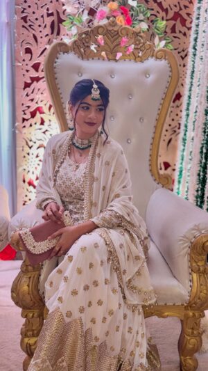 Muskan Saaphee Instagram - Comment ur fav emoji!!🤍🤌🏽🥀
.
.
.
.
.
.
#mussfam #reelitfeelit #reels #reelkarofeelkaro #reelsinstagram #reelvideo #reelsindia #reelviral #reelviral #transitionreels #viral #explore #explorepage #foryou #foryoupage #trending #trendingreels #trendingsongs #trendingaudio #trendylook #trendingvideos #fyp #transition #video #like4like