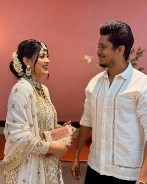Muskan Saaphee Instagram - Having a man who is totally obsessed with you is a blessing…♾️🤍🌈🫰🏻♥️💋
.
.
.
.
.
#mussfam #mutif #couplegoals #couplelove #instagood #instalike #instafashion #instagram #instamood #instadaily #picoftheday #weddingdiaries #viral #explore #explorepage #foryou #foryoupage #trendingnow #trending #trendingreels #trendingaudio #trendingvideos #loveislove #hubby #goals #fyp