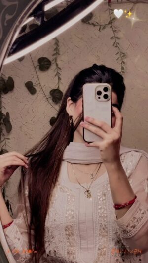 Muskan Saaphee Instagram - Hum apk hai kon!!!?🤍✨🥀
.
.
.
.
.
#mussfam #reels #reelitfeelit #reelkarofeelkaro #reelinstagram #reelvideo #reelindia #reelit #explore #explorepage #foryou #foryoupage #trending #trendingnow #trendingreels #trendingsong #trendingvideos #viral