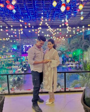 Muskan Saaphee Instagram - Yun hi badnam hai shadi agar sahi insan se hojaye toh zindagi roz khas lagti hai!!!!♥️♾️🥀💋
.
.
.
.
.
.
#mussfam #mutif #loveislove #birthdayvibes #insta #instagood #instalike #instafashion #instalove #instamood #instadaily #explore #explorepage #foryou #foryoupage #trending #trendingreels #trendingpost #viral #couplegoals #post #hubby