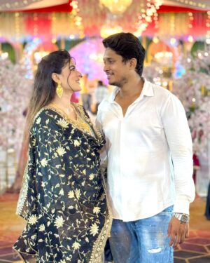 Muskan Saaphee Instagram - You & me, always & forever 💞🫀❣️
.
.
.
.
.
.
#mussfam #reels #insta #instagood #instalike #instagram #instafashion #instalove #instamood #instadaily #instacouple #wedding #vibe #couple #goals #couplegoals #love #fyp #likesforlike #photooftheday #explore #explorepage #foryoupage #foryou #trending #trendingreels #trendingsongs #trendingaudio #viralvideos #hubby #love