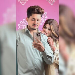 Muskan Saaphee Instagram - Kisi k liye apni adaatein badal dena b Ishq hai!!❤️🥀
.
.
.
.
.
.
.
#mussfam #mutif #love #explore #explorepage✨ #couple #goals #lovegoals #eid #mubarak #atifsaifee #foryou #foryoypage #trending #trending #trendingreels #trendingaudio #viral #post