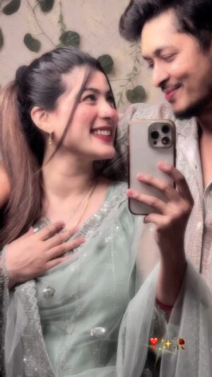 Muskan Saaphee Instagram - Duniya meri!!!!♥️🥀
.
.
.
.
.
.
.
.
#mussfam #reel #reelitin #reelfeelit #reelsfyp #reelinsta #reelinstagram #explore #explorepage✨ #foryou #foryoupage #trending #trendingreels #trendingsong #trendingaudio #trendingvideo #viral