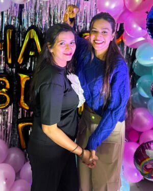 Muskan Sharma Instagram - 🖤💙