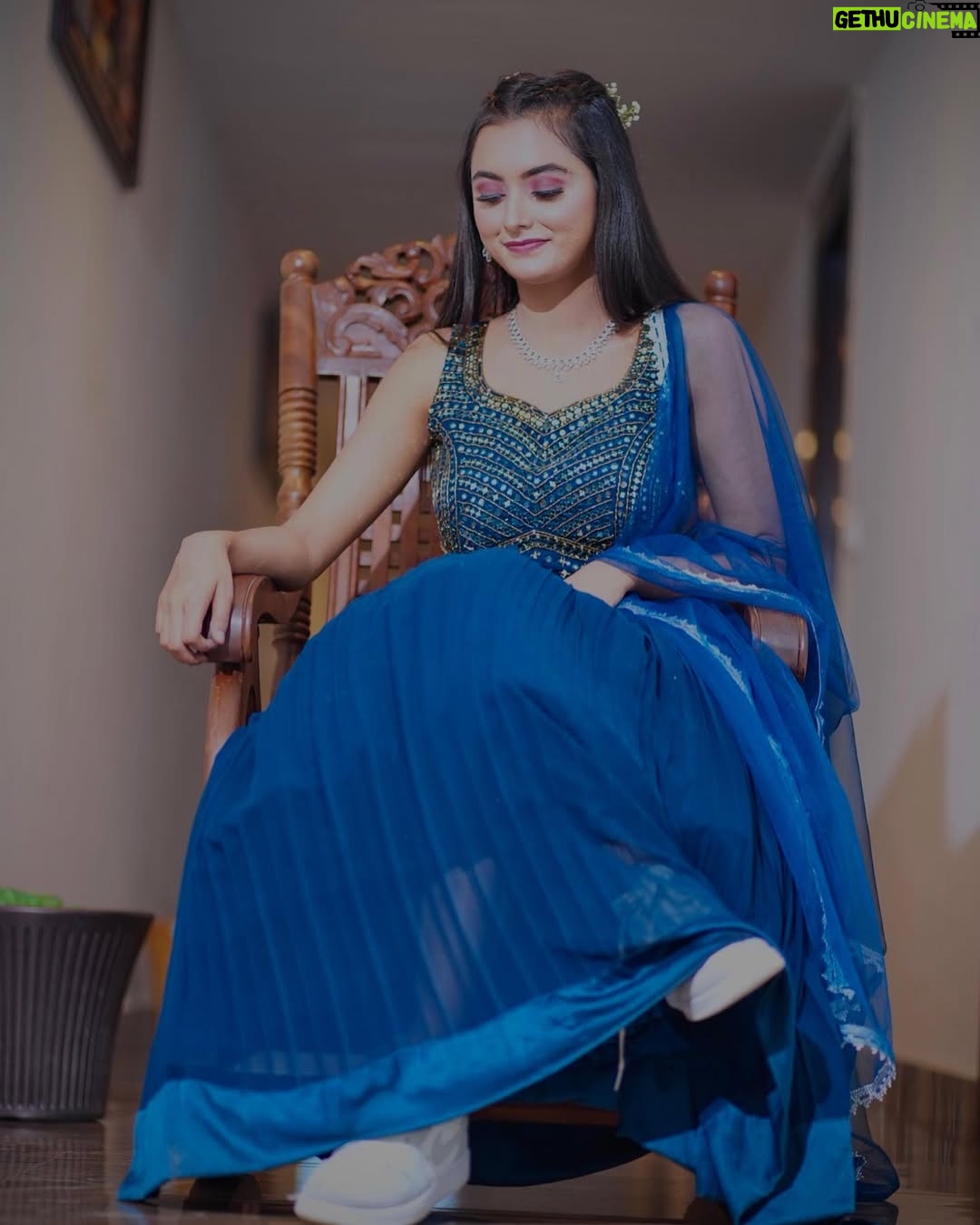 Muskan Siddiqui - 113K Likes - Believe in something beautiful 🦋

#lehenga #traditional #instapicture 
Makeup: @swarnika_kulasari