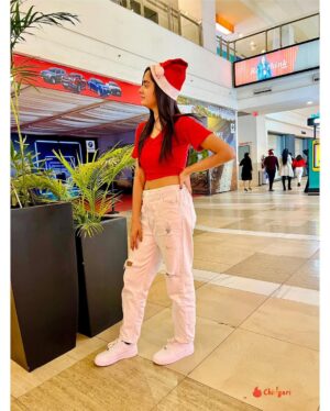 Muskan Siddiqui Instagram - ❤️🎄
.
.
.
@chingari_in @thecrazyentrepreneur