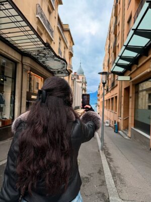 Myrna Nour El Din Instagram - VIBING🌏