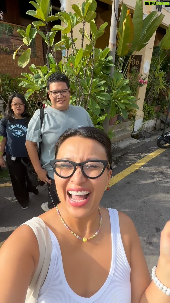 Nabila Huda - 10.7K Likes - Hari ni mummy berjaya tak power nap!! Haha. So from morning til petang it's all about makan, makan dan makan. Tapi saya tak suka Asam Laksa. Saya suka laksa yang lagi satu tu yang colour grey tu..But char kuey tiaw kat situ menang carta teratas! Pastu highlight of the day , we went to @hinbusdepot ! Best gila vibe kat sana macam kat Europe. What a lovely performance by @losputetesband ! We had soooo much fun. Pastu hujung-hujung dah cannot tahan sebab the weather panas gila. Balik, showered & dinner! Esok last call la makan before balik Perak nak back to work😝