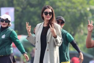 Nabila Syakieb Instagram - Kampanye akbar bupati dan wakil bupati kab bdg @dadangsupriatna & @alisyakieb bismillah wargi2 kab bdg tong hilap no 2 coblos kopeahna!✌🏻🫰🏻💚