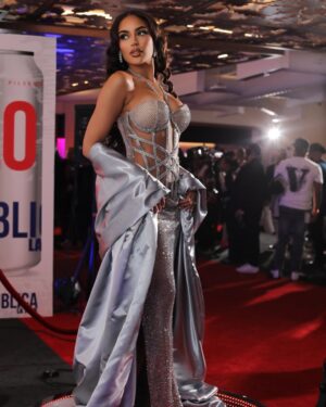Nabila Tapia Instagram - It’s never too late baby ✨
Dress: @stephxdesings
Makeup: @keilatineoartistry
Hair: @wavesbybryan