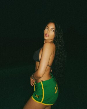Nabila Tapia Instagram - 🇯🇲❤️