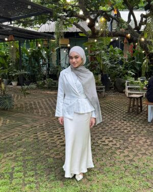 Nabila Taqiyyah Instagram - cukup mengagumi~
#kekalyangsementara
