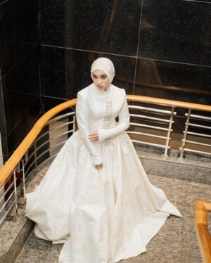 Nabila Taqiyyah Instagram - recap indonesian idol🤍 thank you! @indonesianidolid
gown @dimassinggih @houseofdimassinggih
mua&stylish @ziahfauziahbajry