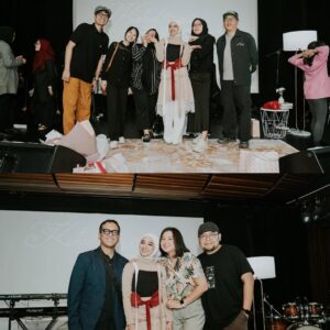 Nabila Taqiyyah Instagram - alhamdulillah terimakasih kepada Allah swt, terimakasih buat keluarga kecilku terimakasih kepada semua org yg terlibat di dalamnya, terimakasih thenabs! “kekal yang sementara” album pertama ku sudah bisa di dengarkan dan di nikmati pada setiap pendengarnya!
semoga “Kekal yang Sementara” bisa menjadi teman setia dalam perjalanan kalian.
design wardrobe @nsmmaryam @novitarifa