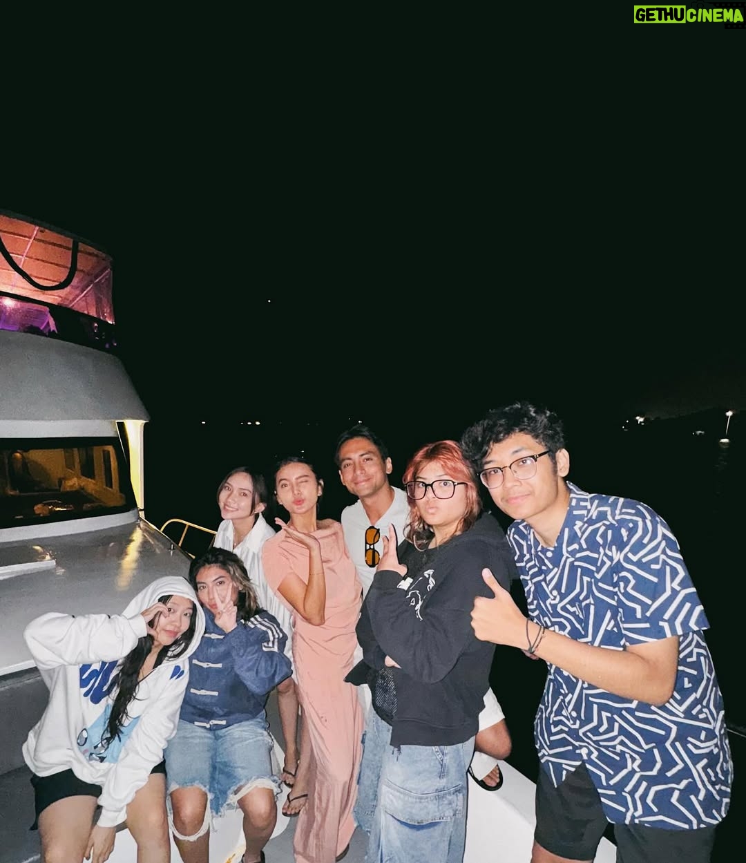 Nabila Zavira - 19.3K Likes - 🥥🥘🐚🌺