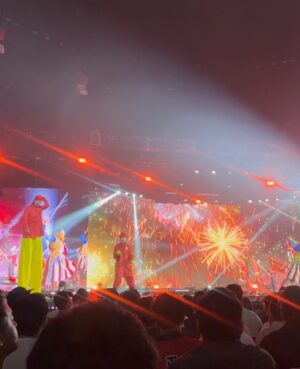 Nabilah Ratna Ayu Azalia Instagram - JKT48 13th Anniversary Concert Wonderland🤍
Dulu ditonton, sekarang jadi yg nonton dulu😝
Padahal cuma nonton tapi rasa deg-degannya masih sama kayak waktu dulu mau perform, apakah artinya aku harus perform lagi?🤣
Allahumma bariik
#JKT48
#jkt4813thanniversaryconcert